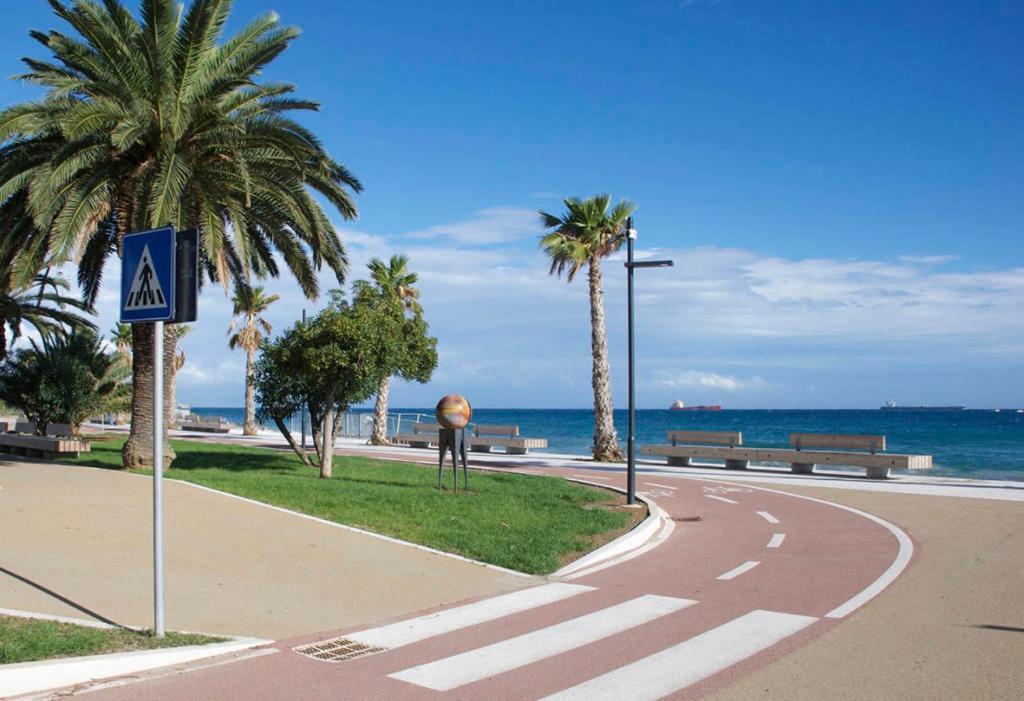 Lamberti Beach Apartment - 150 M From The Sea - Just Renewed - Wifi 萨沃纳 外观 照片