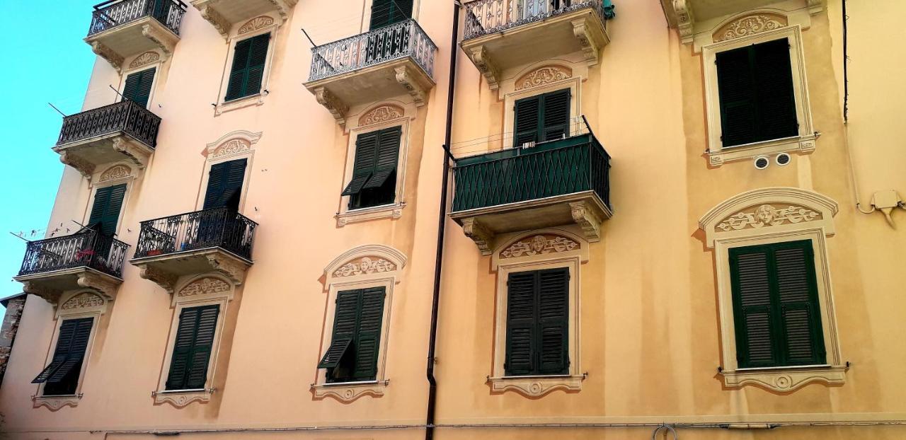 Lamberti Beach Apartment - 150 M From The Sea - Just Renewed - Wifi 萨沃纳 外观 照片