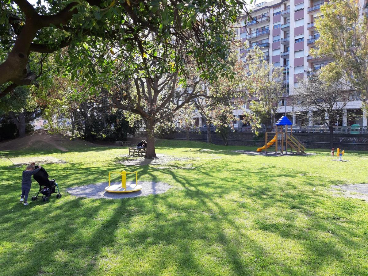 Lamberti Beach Apartment - 150 M From The Sea - Just Renewed - Wifi 萨沃纳 外观 照片