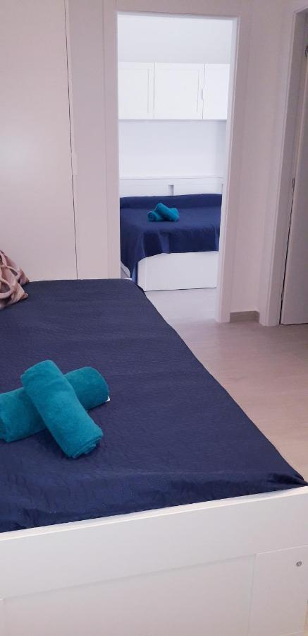 Lamberti Beach Apartment - 150 M From The Sea - Just Renewed - Wifi 萨沃纳 外观 照片