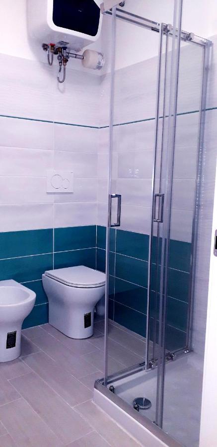 Lamberti Beach Apartment - 150 M From The Sea - Just Renewed - Wifi 萨沃纳 外观 照片